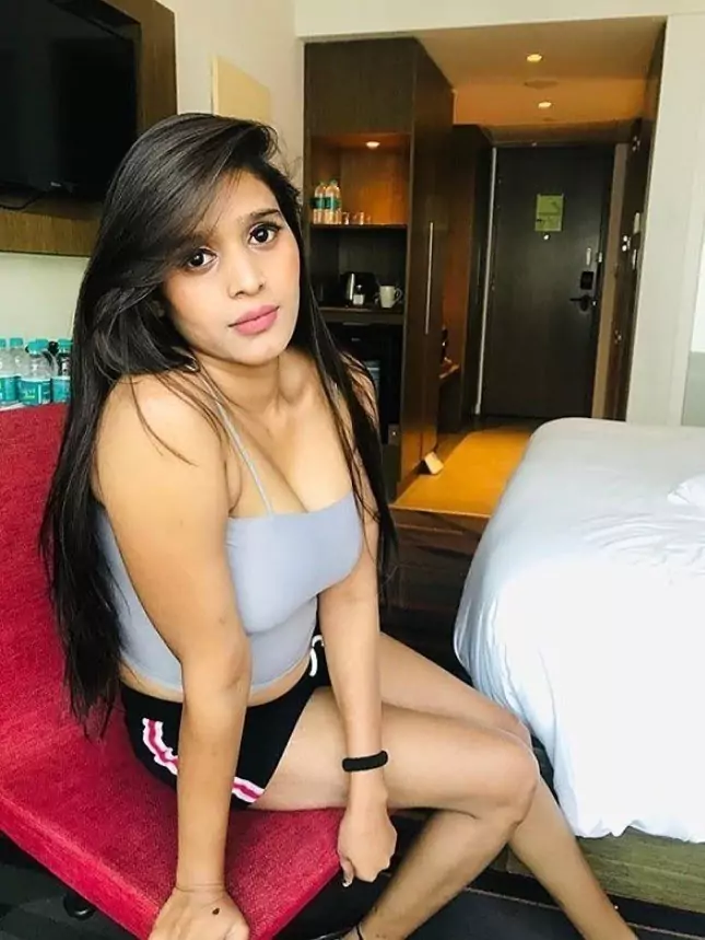 कॉल गर्ल्स सर्विस  सांताक्रूज़